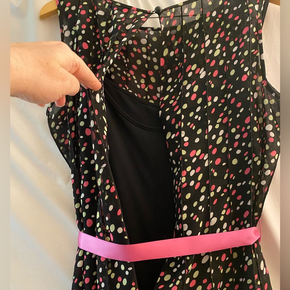 Classy Polka-Dot Dress (16) - Picture 10 of 14